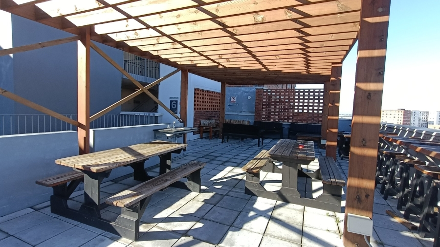 To Let 2 Bedroom Property for Rent in Thornton Western Cape